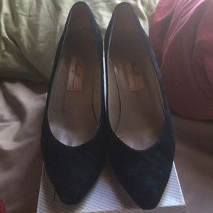 Amalfi Monica suede black high heels size 9 1/2